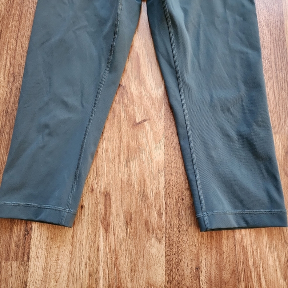Lululemon Cropped Leggings Workout Pants Green Women's Size 4 - Picture 3 of 10
